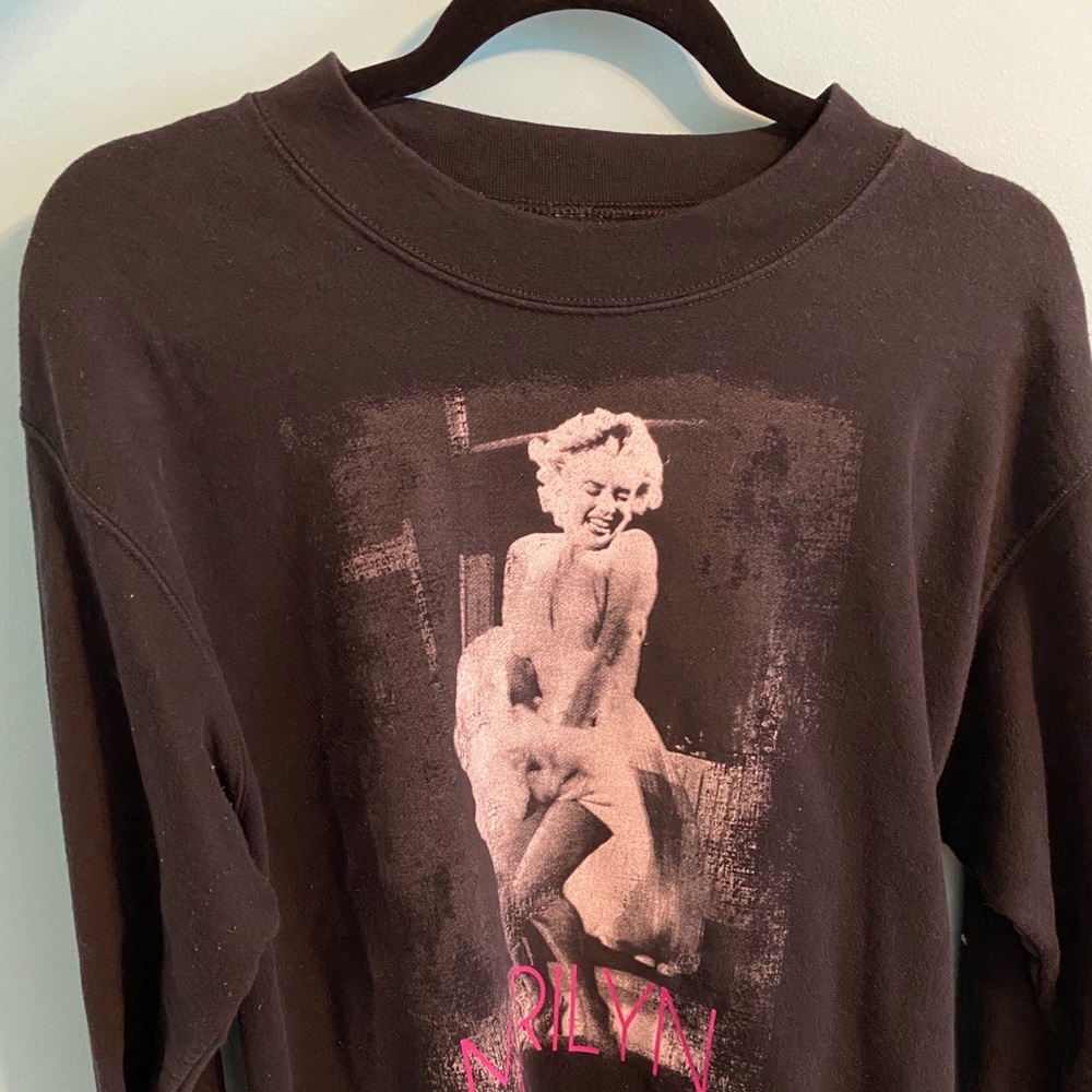 Marilyn Crewneck